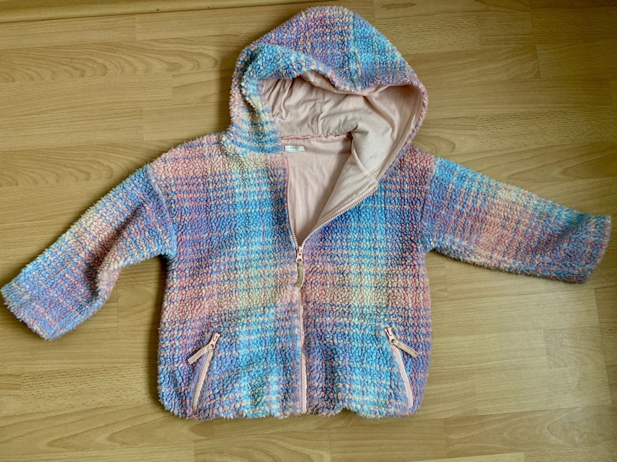 Lotti & Set di vestiti: 5. Mädchen Kleiderpaket Grösse 122/128 – Usato da Brütten venduto da Acutis2006 8