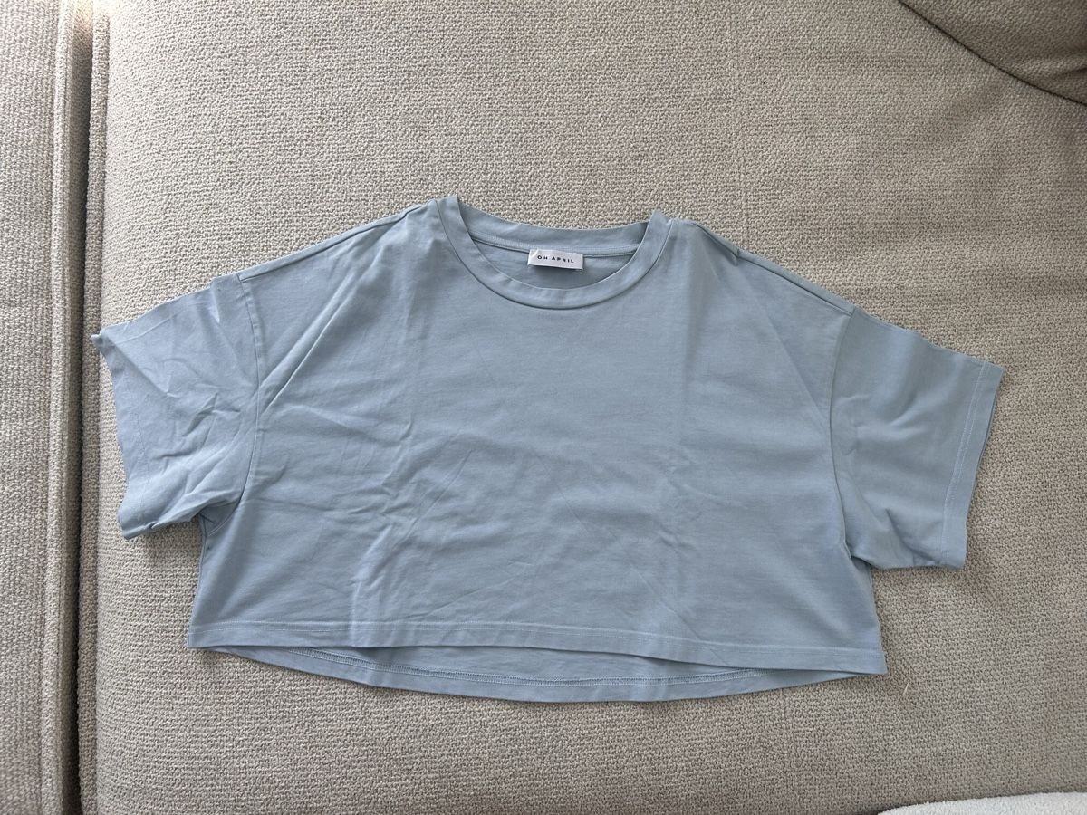 T-shirt: Oh April T-Shirt, hellblau - Gr. M – Usato da Andwil SG venduto da nin_y2zm
