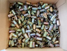 400 Stück Blindnietmuttern mit  kl. Senkkopf M 10