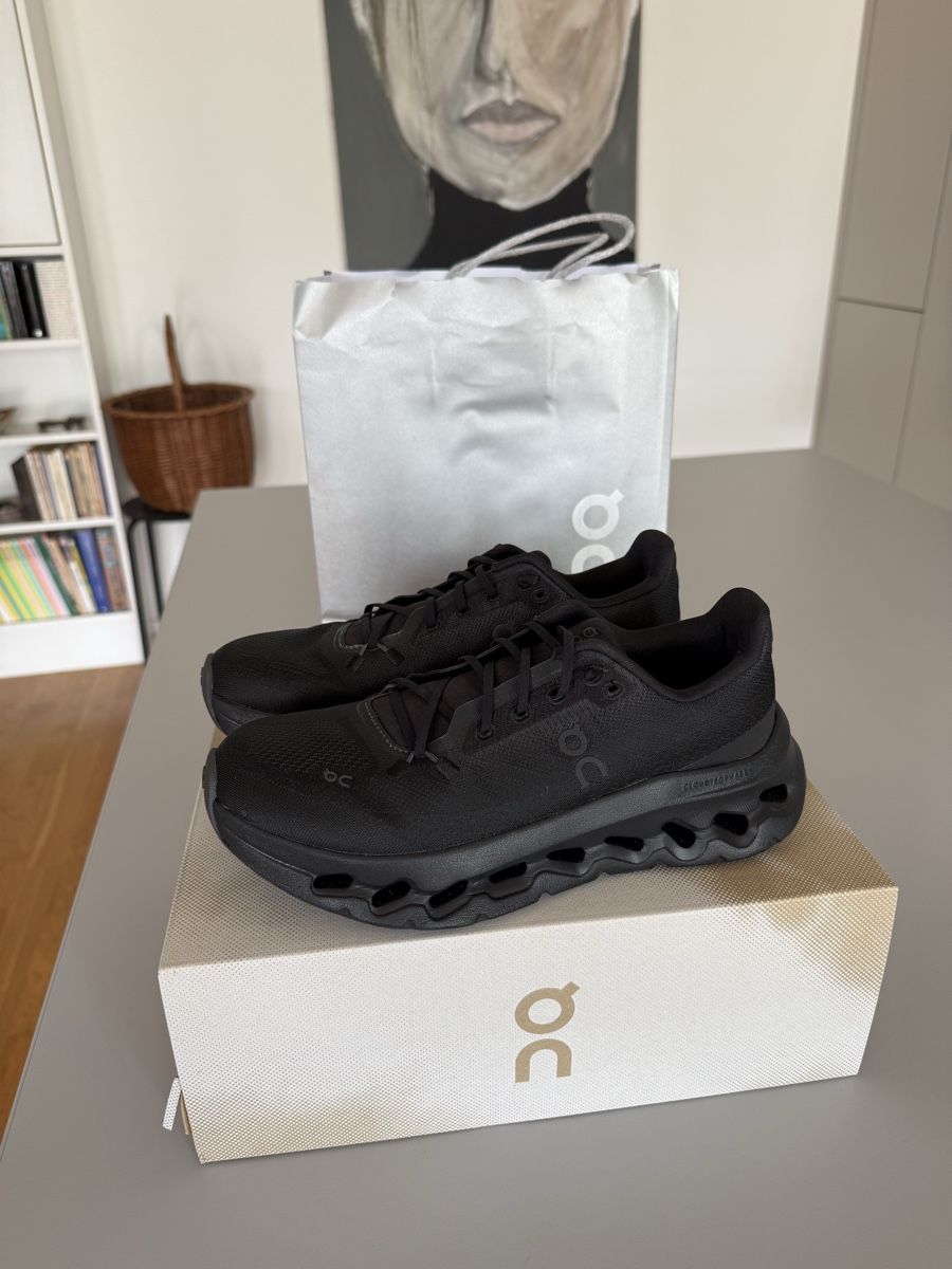 On Scarpe da donna: On Cloudtilt W Eclipse Black US 6.5 / EU 37.5 - New! – Nuovo (secondo la descrizione) da Zürich venduto da gracieteS