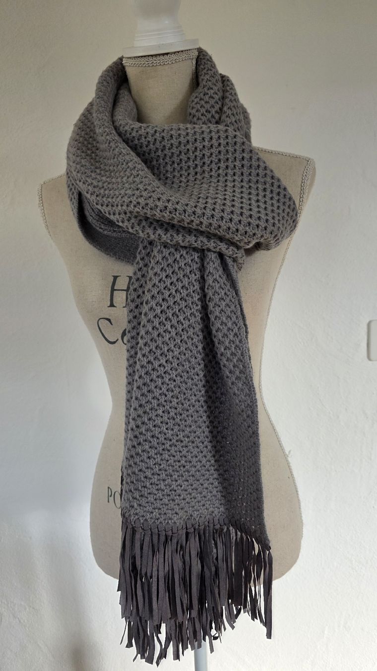 Foulard & Sciarpe: Exklusiver Strickschal von der Marke FFC – Nuovo (secondo la descrizione) da Schneisingen venduto da backstore24 2