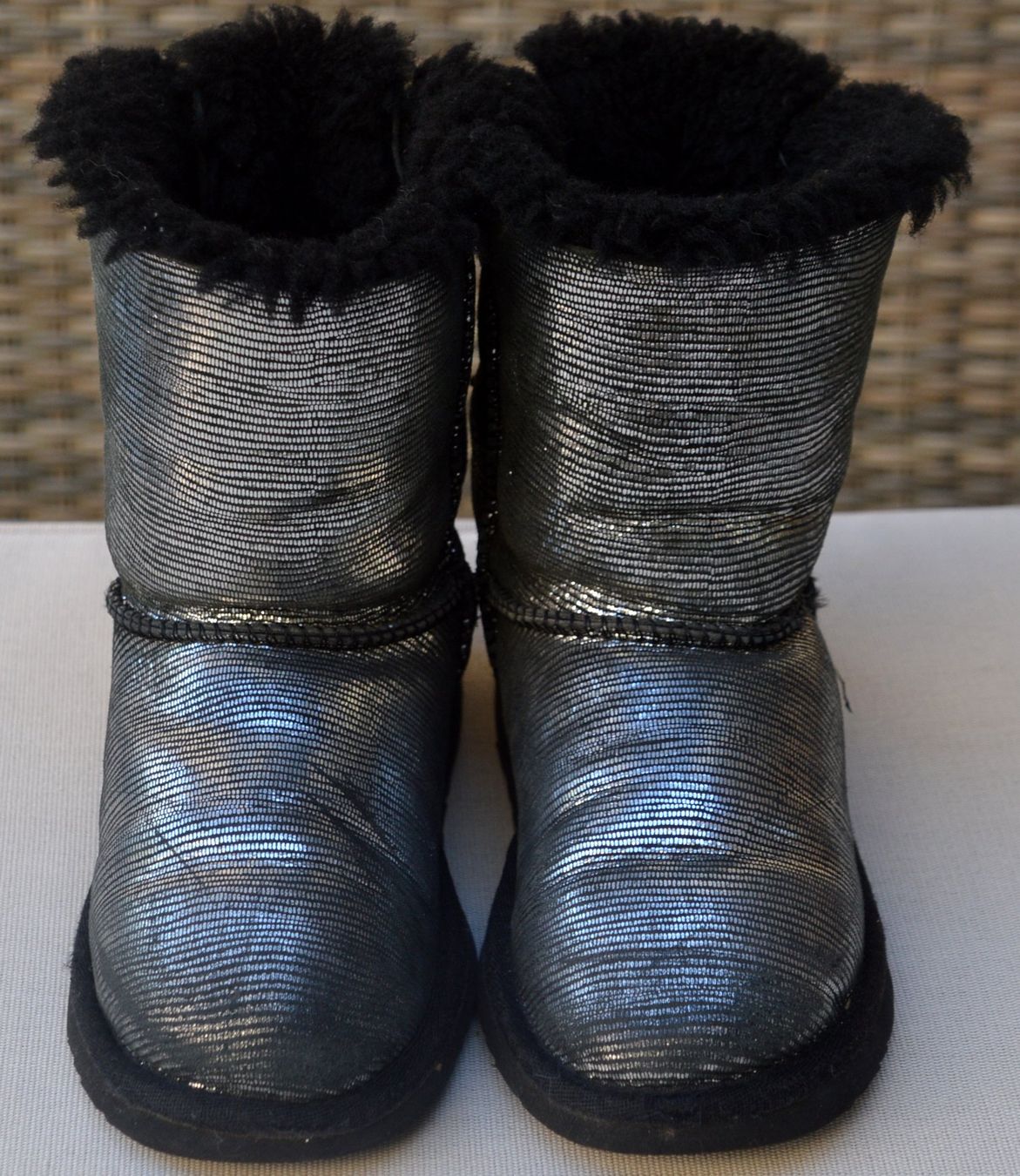 Ugg Scarpe per ragazze: Boots /  bottes UGG T Bailey Bow Lizard Toddler .32 – Usato da Collonges venduto da arashee 1