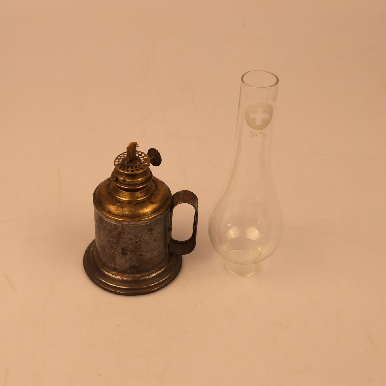 Lampade: Antike Petroleumlampe – Usato da Volketswil venduto da brockipfannenstil 3