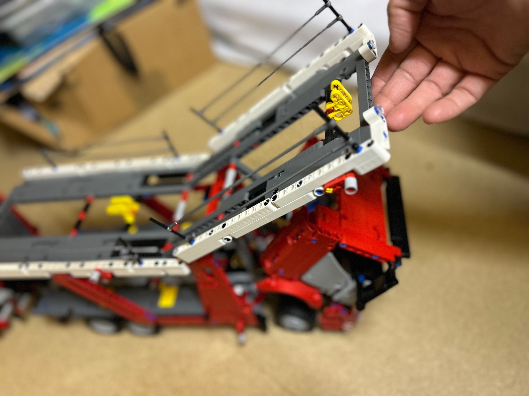 Autocarri: Lego Technics Autotransporter und Auto – Usato da illnau venduto da sweet83 3