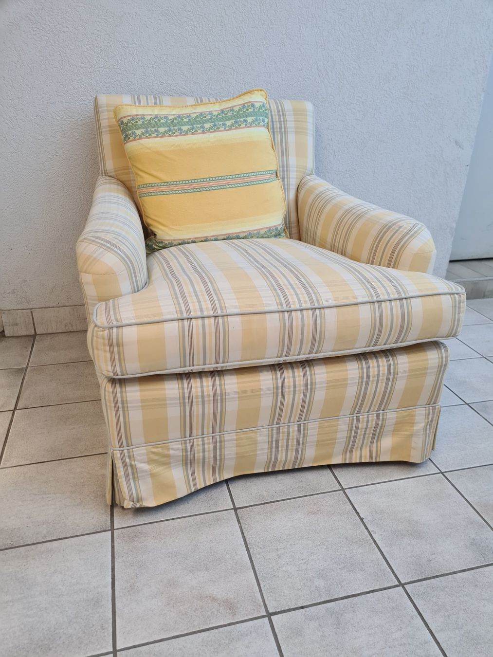 Poltrone: Fauteuil – Usato da Monthey venduto da 187-zeroo 1