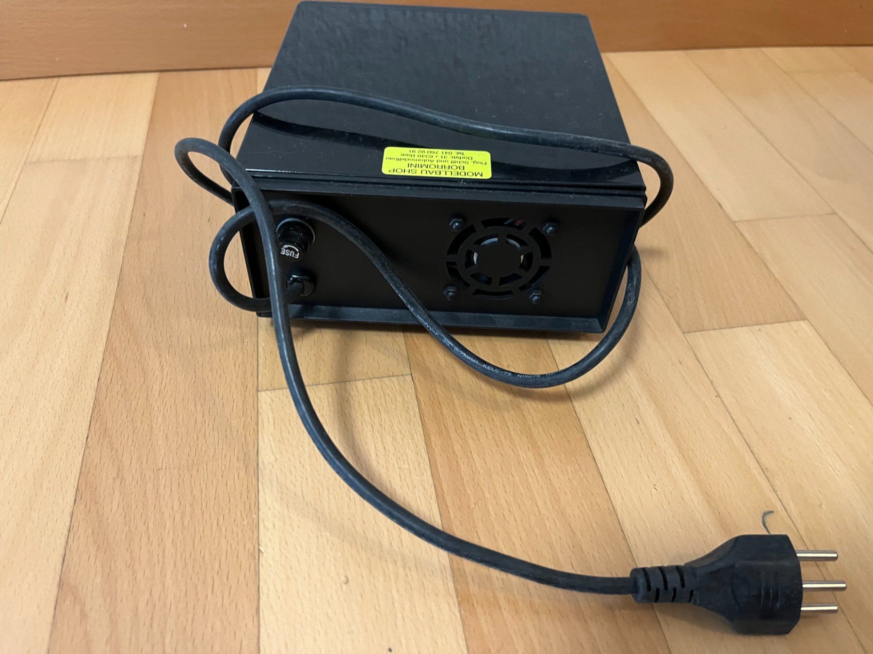 Chargements: Pro Peak 13.8V power supply – D'occasion à Winterthur par fla_hwg8 1