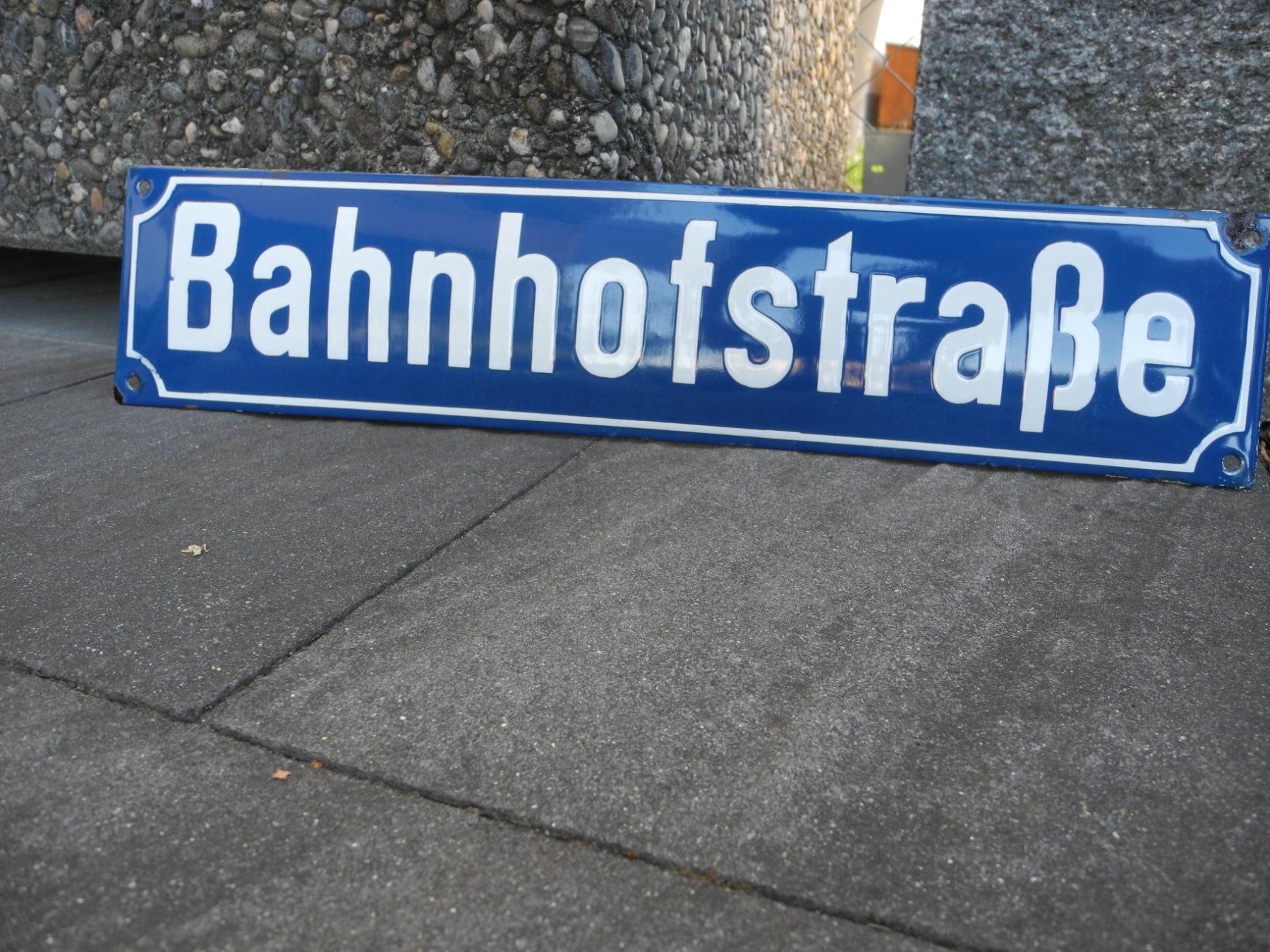 Insegne: BAHNHOFSTRASSE EMAILLESCHILD – Usato da Reinach AG venduto da Huckleberrysix 4