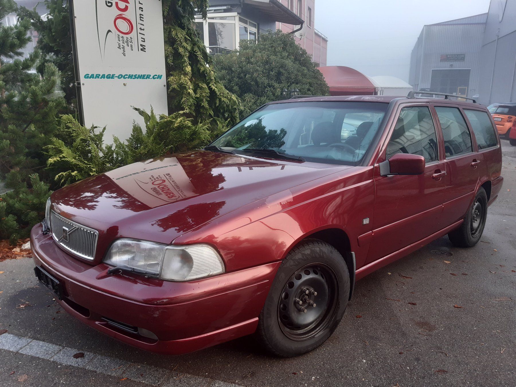 Volvo Autos: Volvo V70 2.5 10V – D'occasion à Elgg par Oldie67 3