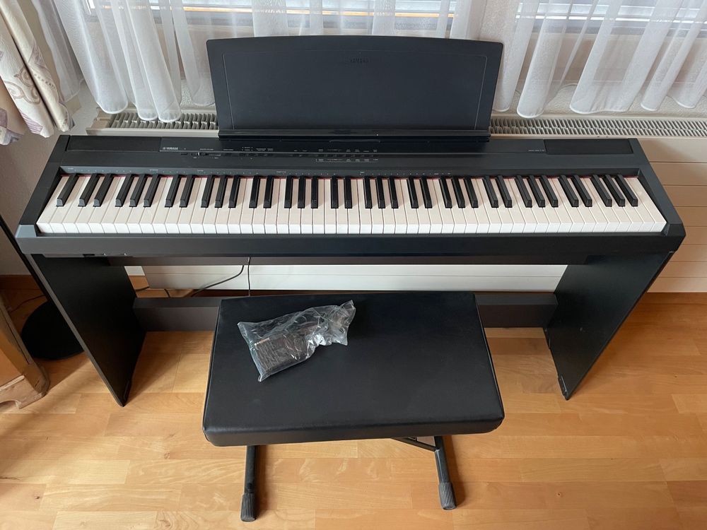 YAMAHA Digital Piano P105 Kaufen auf Ricardo