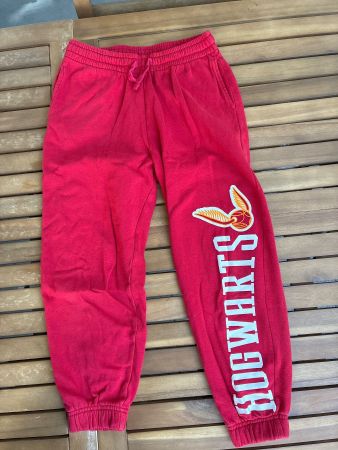 Trainerhose rot, Hogwarts, Gr 134