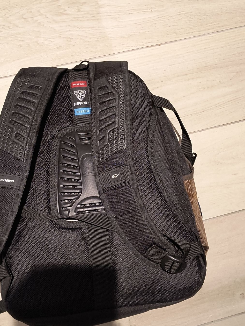 Zaini: Swisswin Rucksack, Support System, braun/schwarz – Usato da Schöfflisdorf venduto da kin_2dp9 2