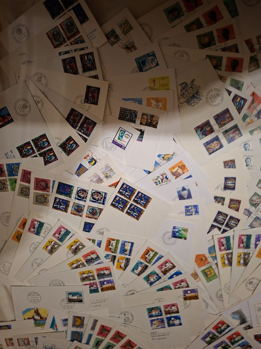 Tous les timbres: Schachtel FDC Schweiz – D'occasion à Balgach par SIMEON27 3