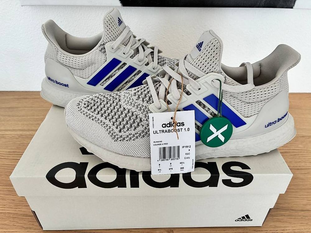 adidas Ultra Boost OG Grau Lucid Blau NEU 43 1/3