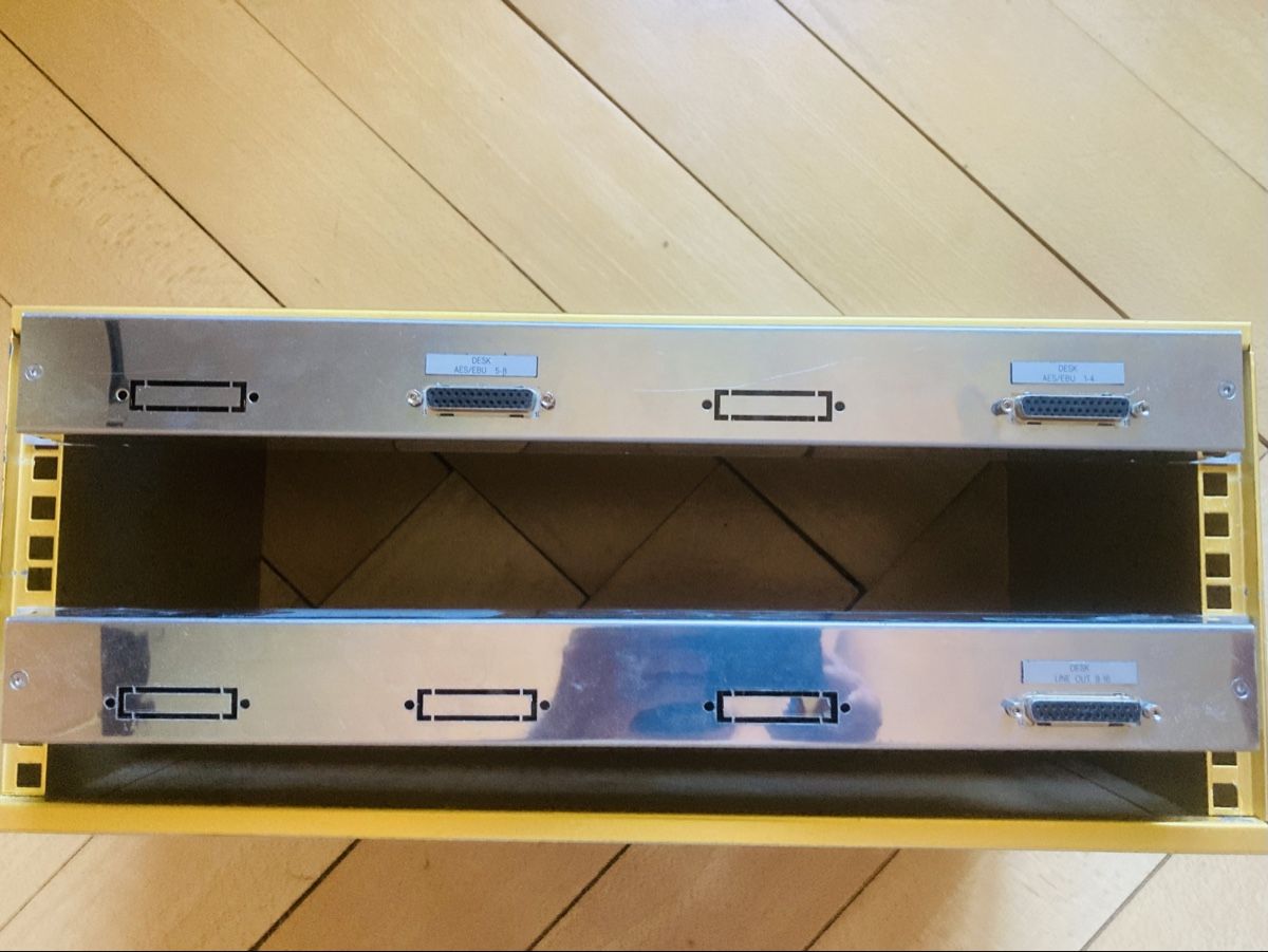 Convertitori: AES/EBU & Line Out Breakout Box (BOB) – Usato da Zürich venduto da rie_dn6f 1