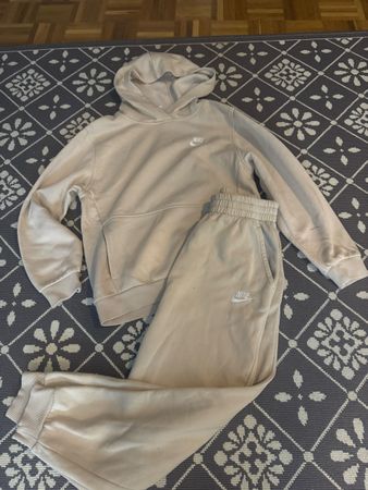 Nike Jogginganzug 2 Teilig mit Hoody& Hose beige 🔥
