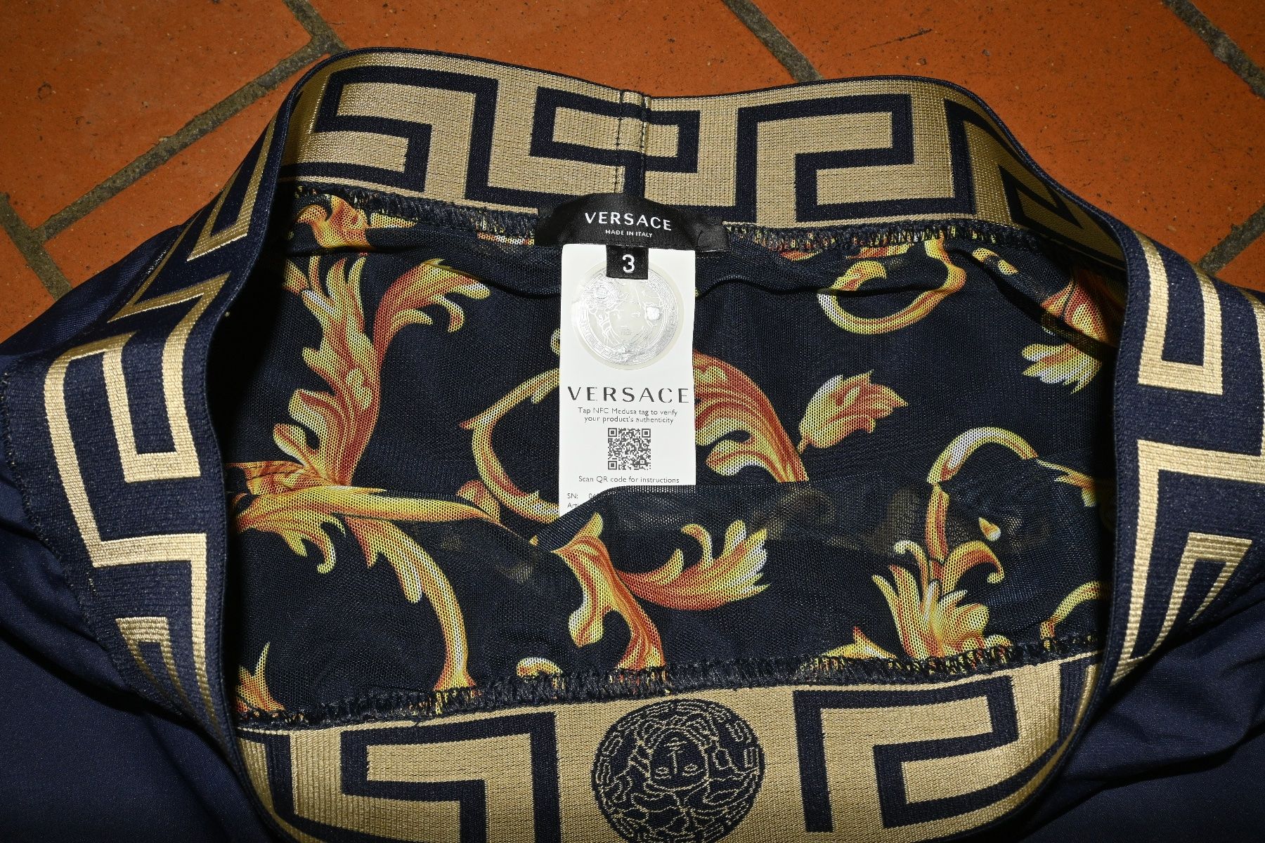 Versace Pantaloni: Versace Badehose – Usato da Bern venduto da TL107 1