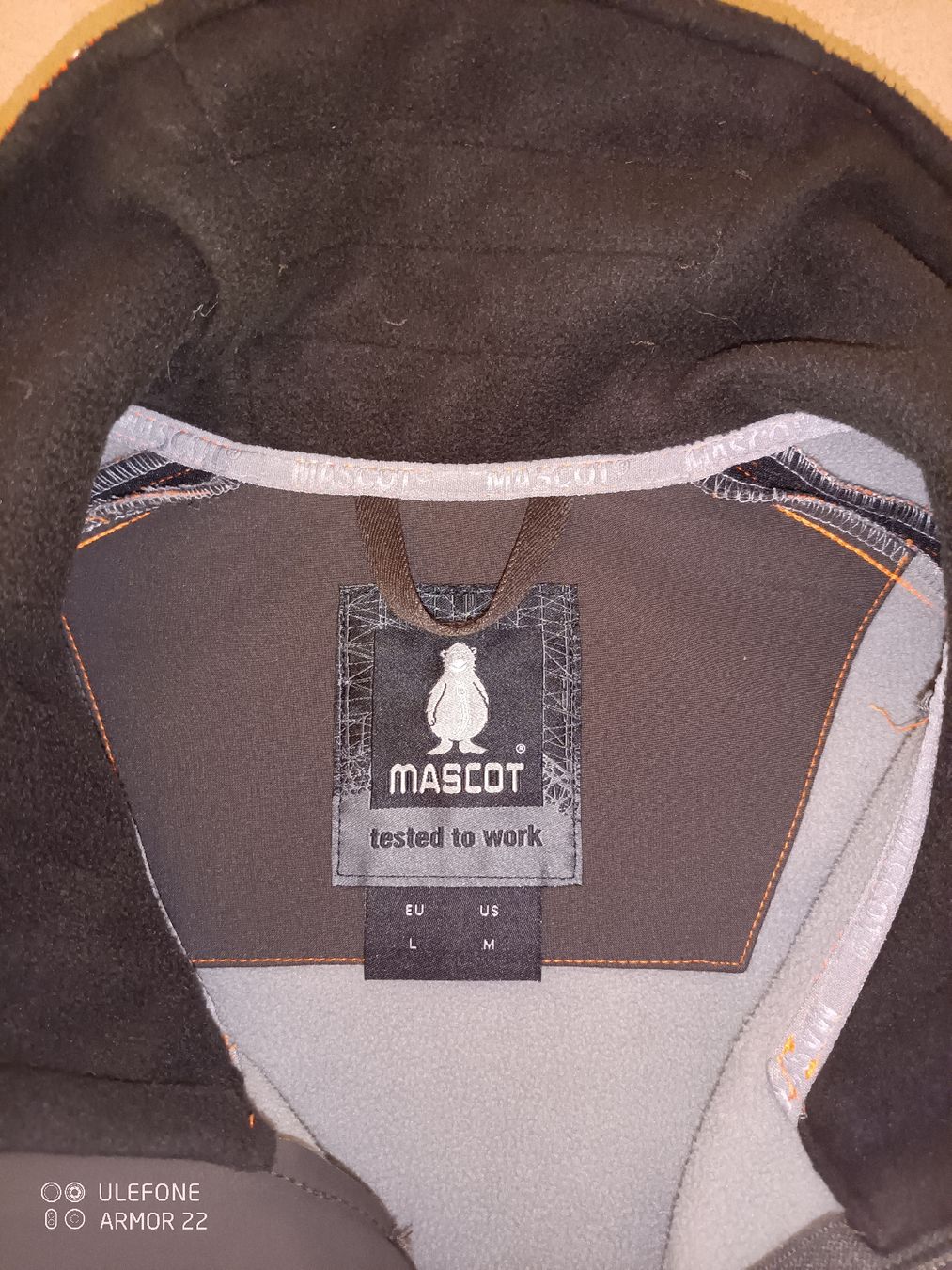 Jacken: Jacke – Gebraucht aus Naters von deb_9cmp 1