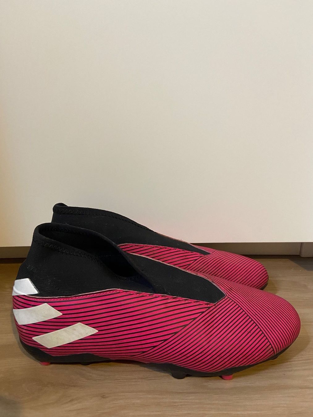 Adidas Scarpe da uomo: Chaussures de foot – Usato da Pomy venduto da Gtum