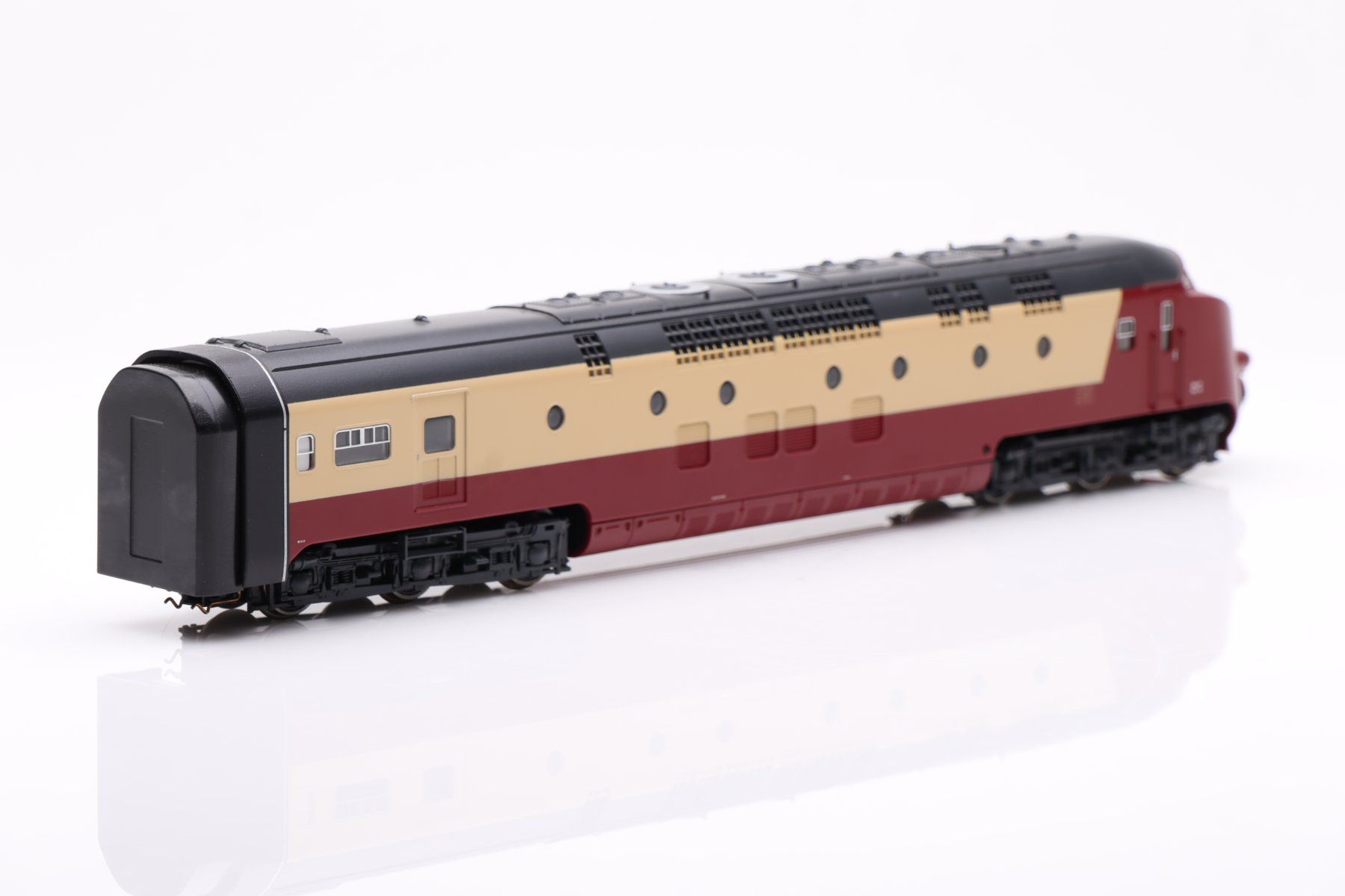Roco Modellini di ferrovie: Roco SBB TEE RAm Steuerkopf DC Digital Sound, H0 – Usato da Ried (Muotathal) venduto da Modellbahn.swiss 2