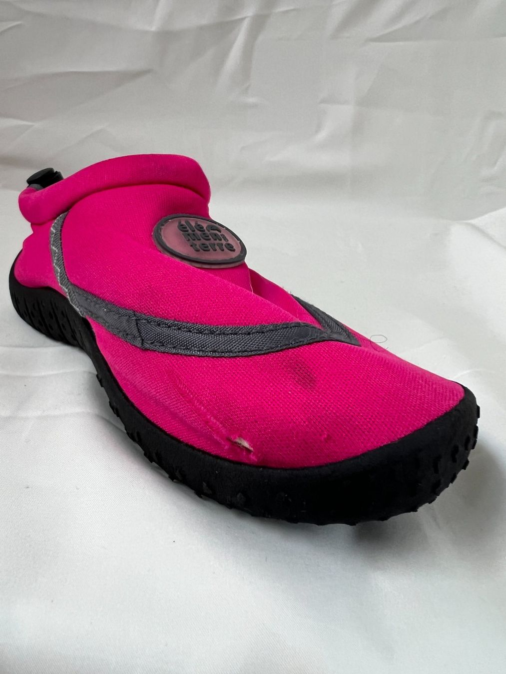 Scarpe per ragazze: Wasserschuhe Grösse 29 – Usato da Zürich venduto da Drahtzug 4