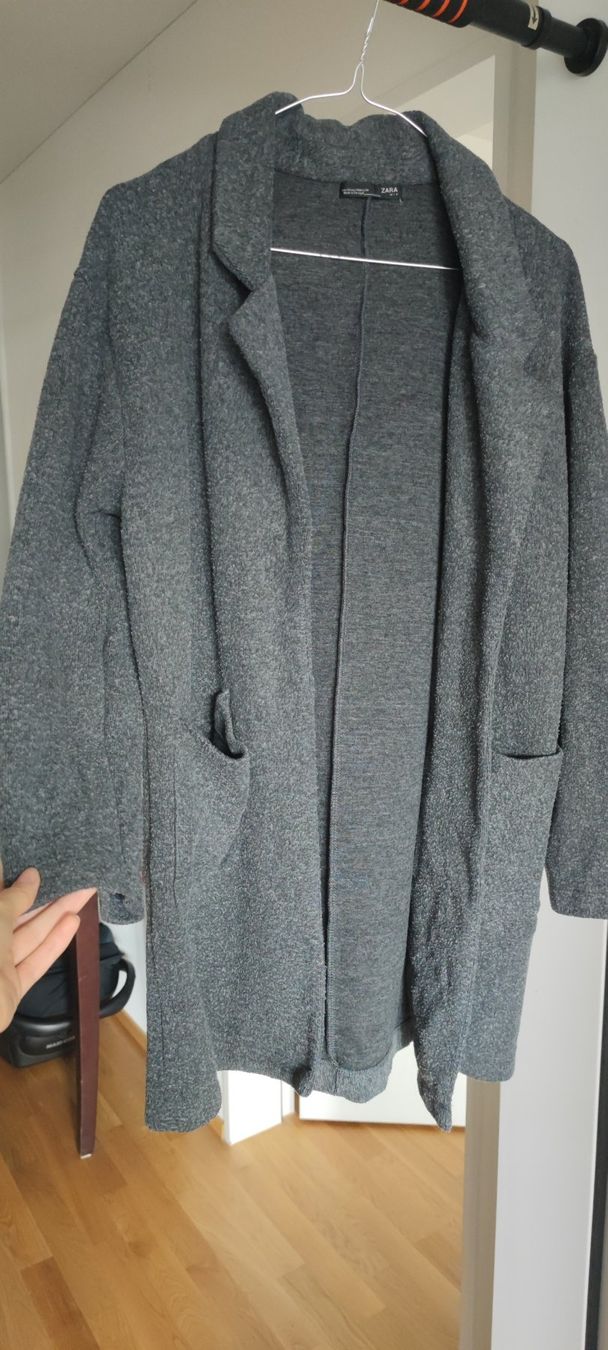 Zara Cappotti: Mantel/ langer Pulli – Usato da Zug venduto da vik_8fdf