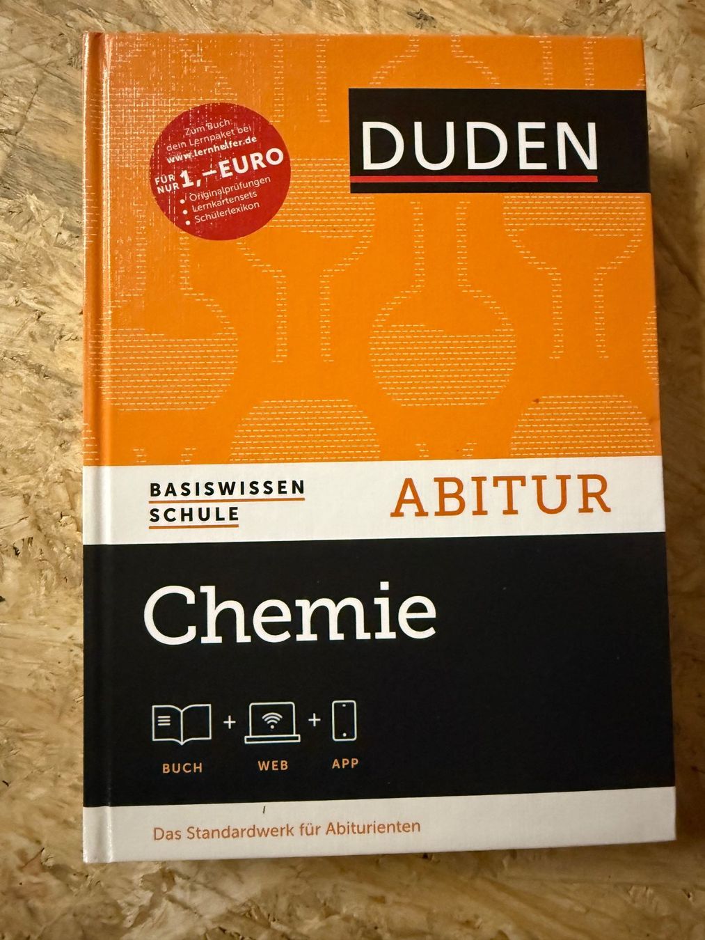 Libri: Duden Abitur Chemie – Usato da Goldingen venduto da books4bucks