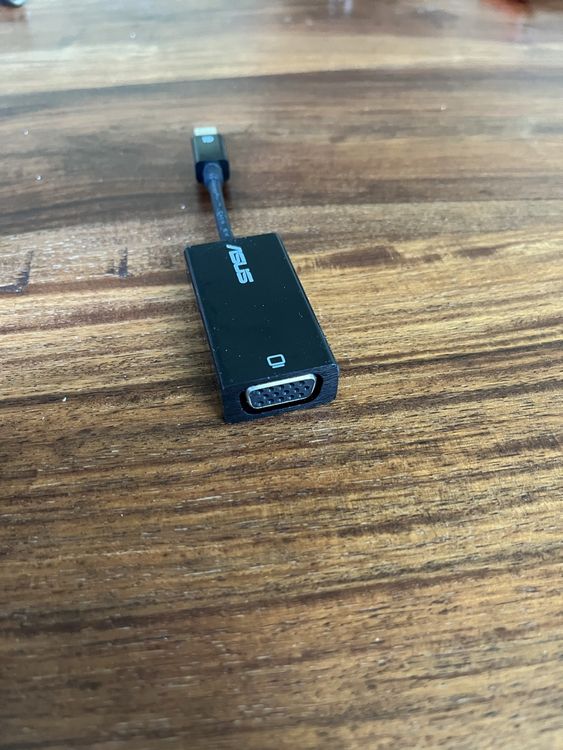 Unità & Adattatore: Asus Mini DisplayPort zu VGA Adapter - Top Zustand! – Usato da Aesch ZH venduto da Traktorjoe 2
