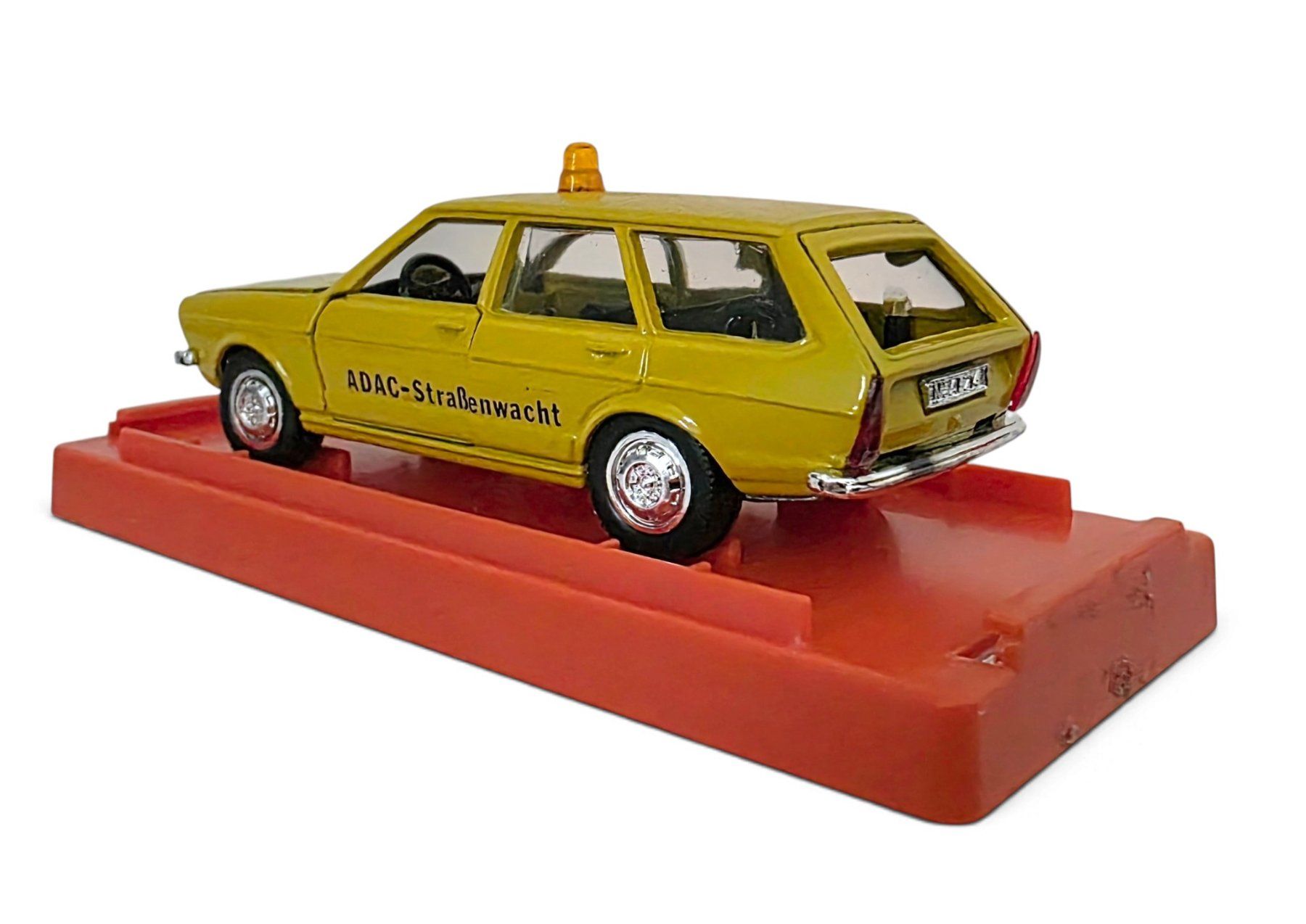 Schuco Modellautos: Schuco ADAC VW Passat Variant – Neu und originalverpackt aus Rickenbach b. Wil von klassikmarkt.ch 5