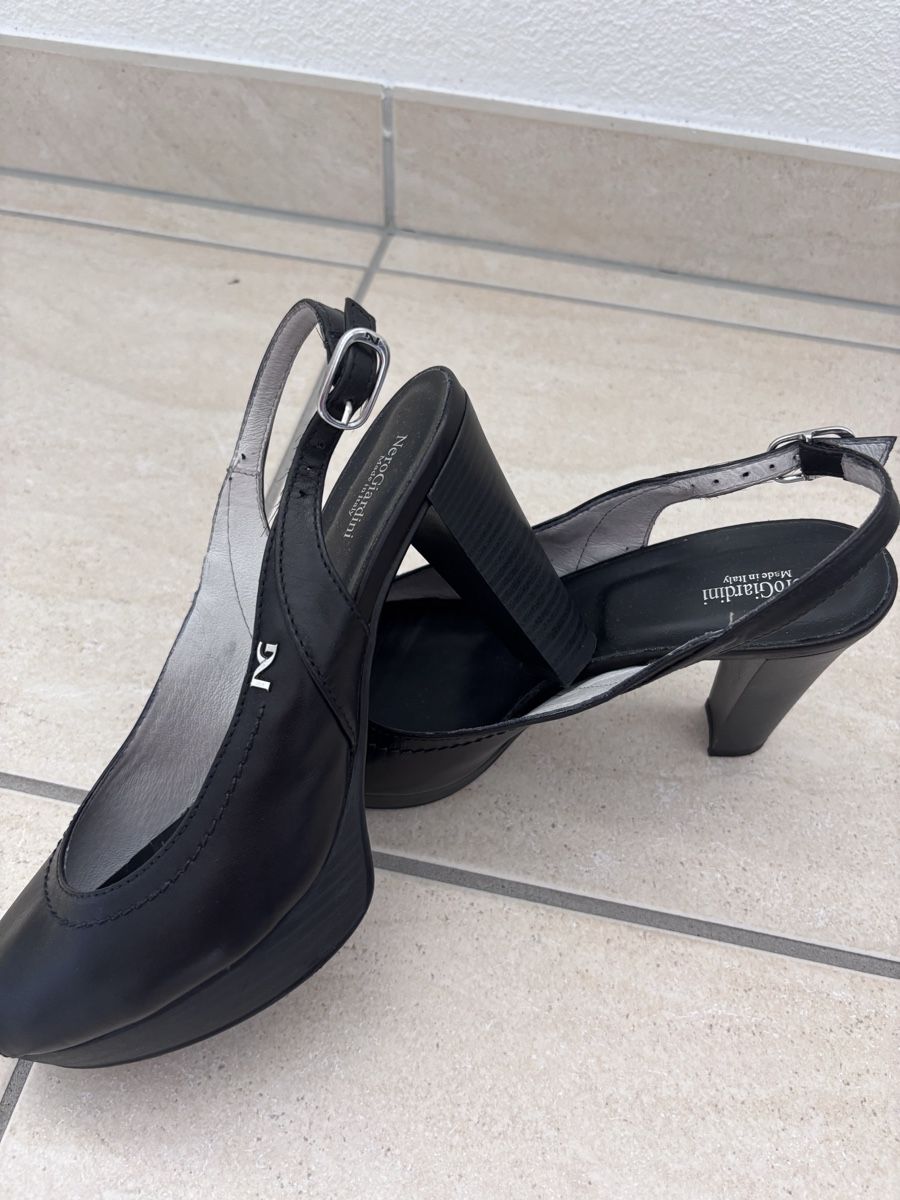 Scarpe da donna: Sandali Neri Giardini – Usato da Losone venduto da Simona25 1