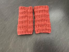 Handgestrickte Pulswärmer Amedisli Rostrot mit doppelter Wol