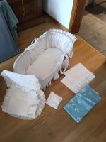 Vintage Babykorb aus Weide mit textiler Ausstattung 