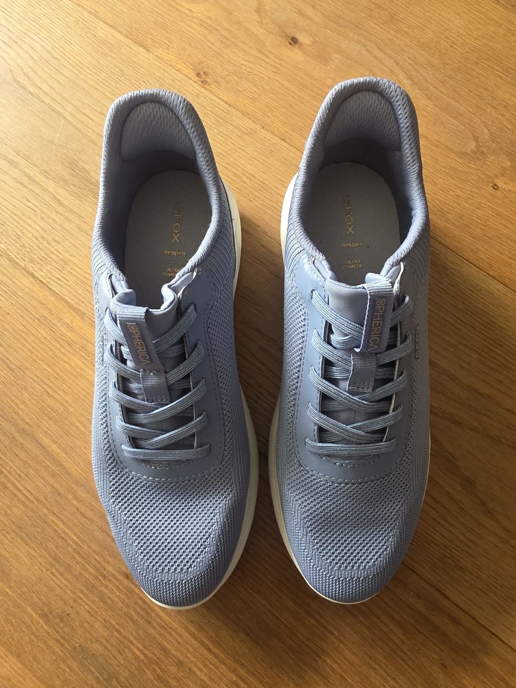 Geox Scarpe da donna: Geox Damenschuhe hellblau Grösse 39 neu – Nuovo e nell'imballaggio originale da Igis venduto da LinPG 1
