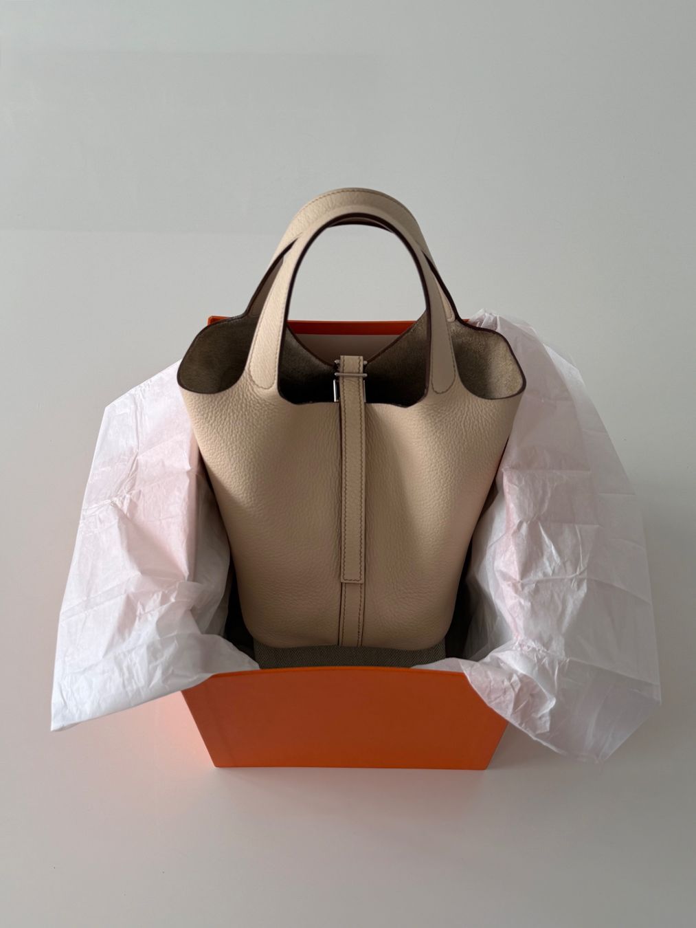 Hermès Borse da donna: Hermès Picotin 18  Nata Tasche  Full set – Nuovo (secondo la descrizione) da Schaffhausen venduto da Sotherbyss