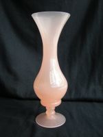 Grand vase ancien en opaline rose poudré, parfait état!