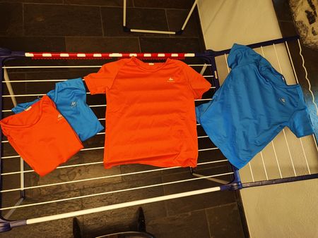 Quechua Sport T-Shirts 4 Stück orange blau gebraucht