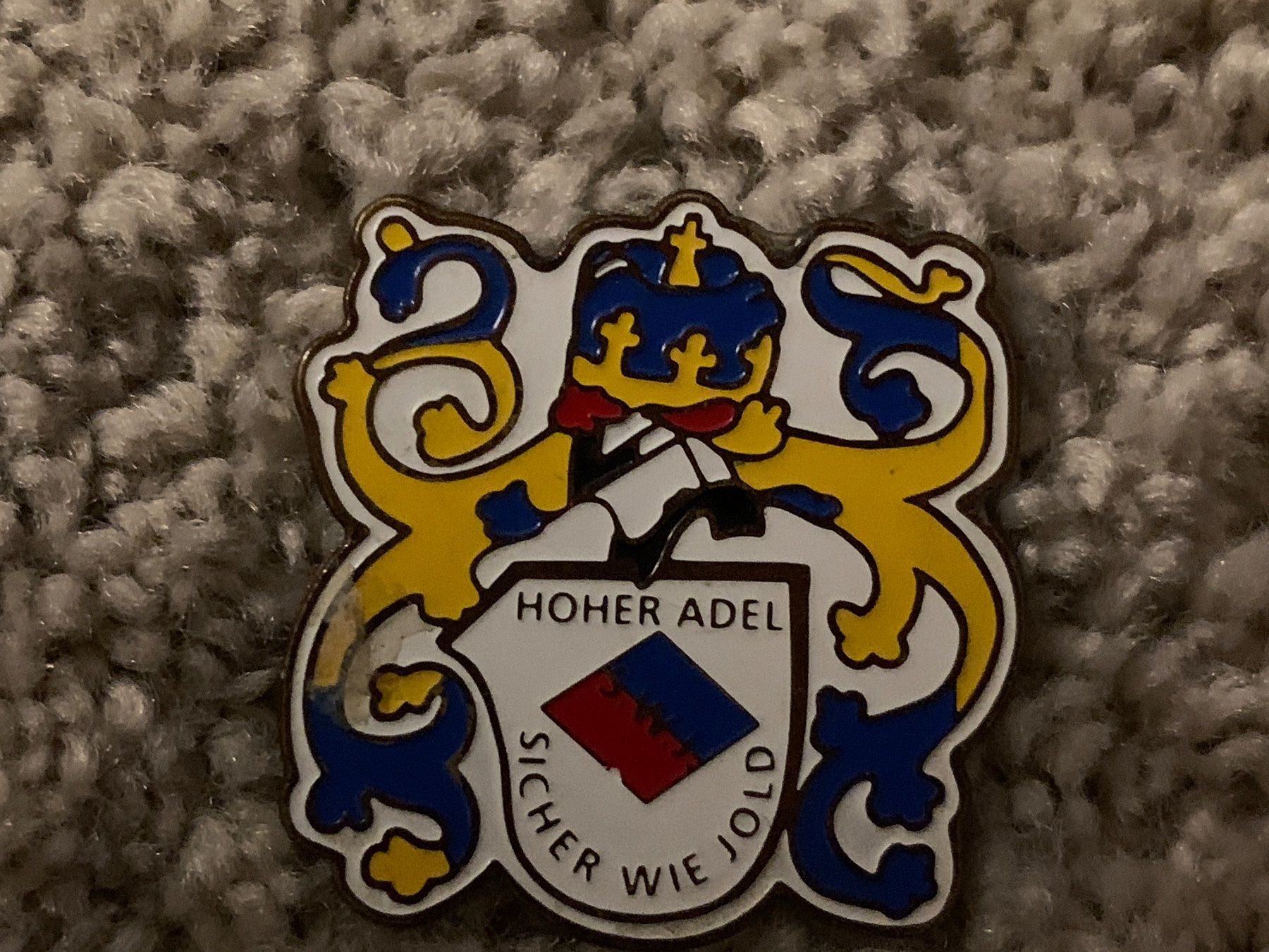 Placchette & Badge: Pin hoher Adel – Usato da Oberweningen venduto da Jogi2