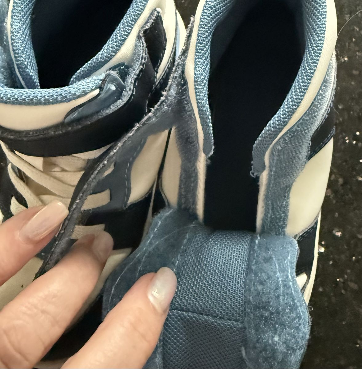 H&M Schuhe für Jungen: Sneaker Grösse 25 vorne offen mit Klettverschluss – Neu (gemäss Beschreibung) aus Lyss von Sibella56 1