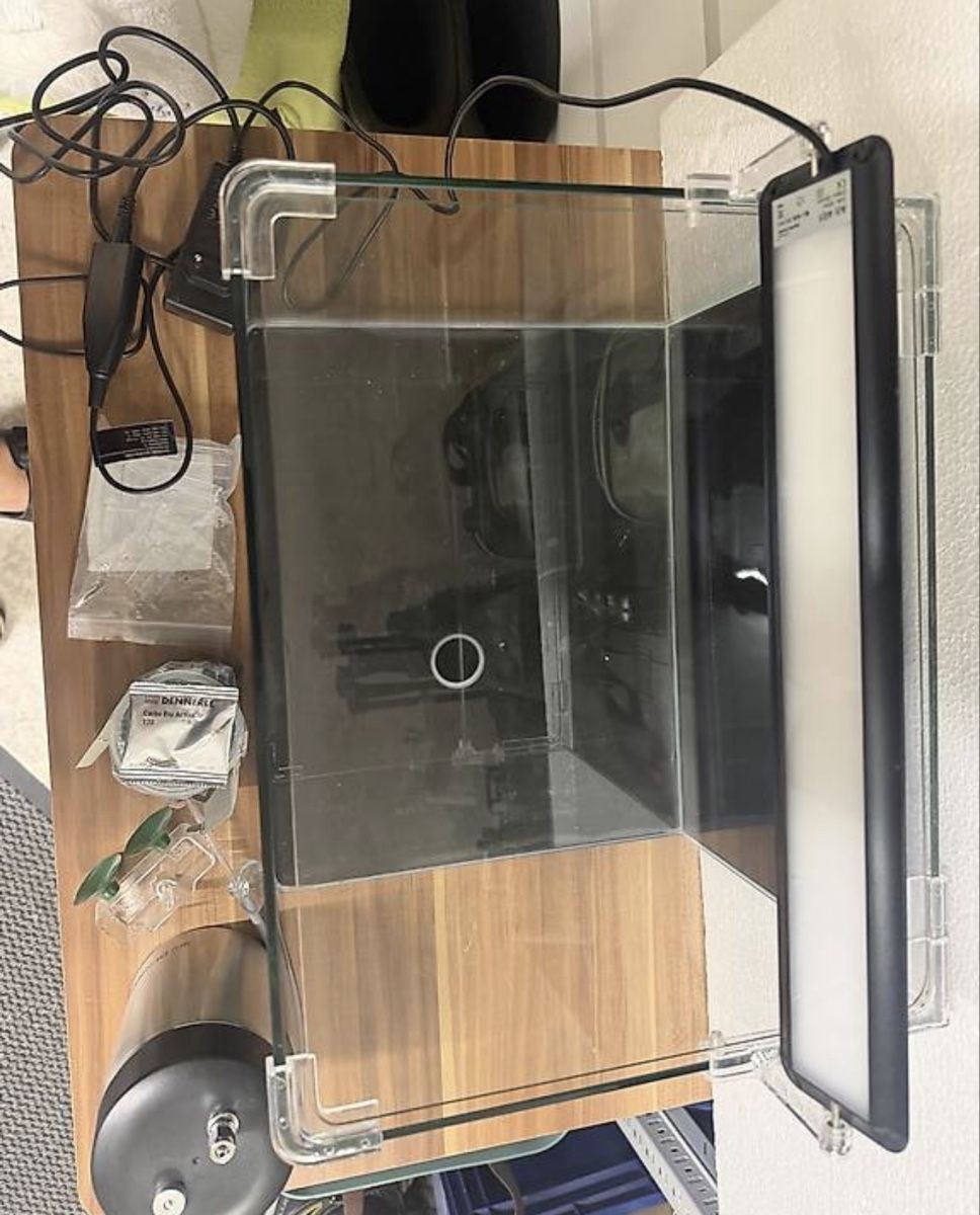 Dennerle Acquari: Dennerle 35l nano Cube Aquarium – Usato da Oetwil am See venduto da MedusaMez 1