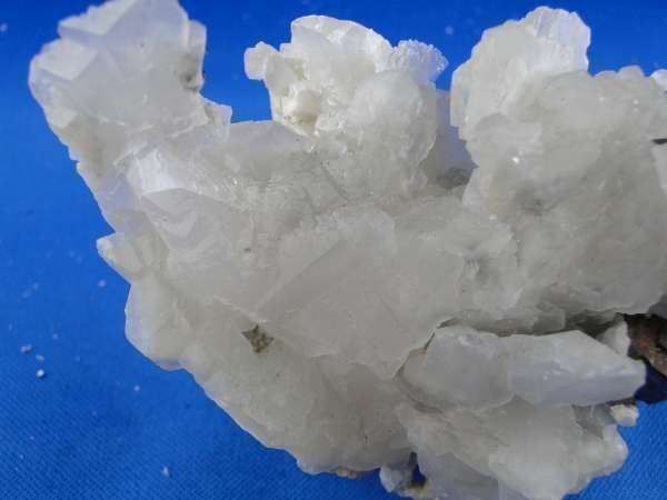 Mineralien & Heilsteine: Pyrit auf Calcit (UV-Pink) – Gebraucht aus Schinznach Bad von Demerald 1