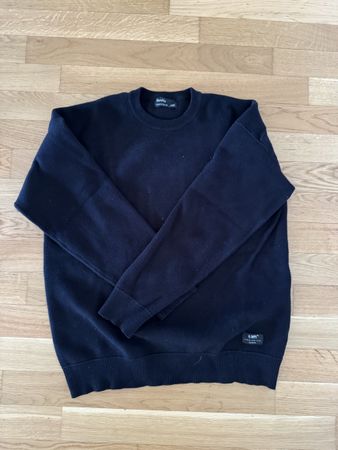 Bershka Oversize Sweater Schwarz Gr. M