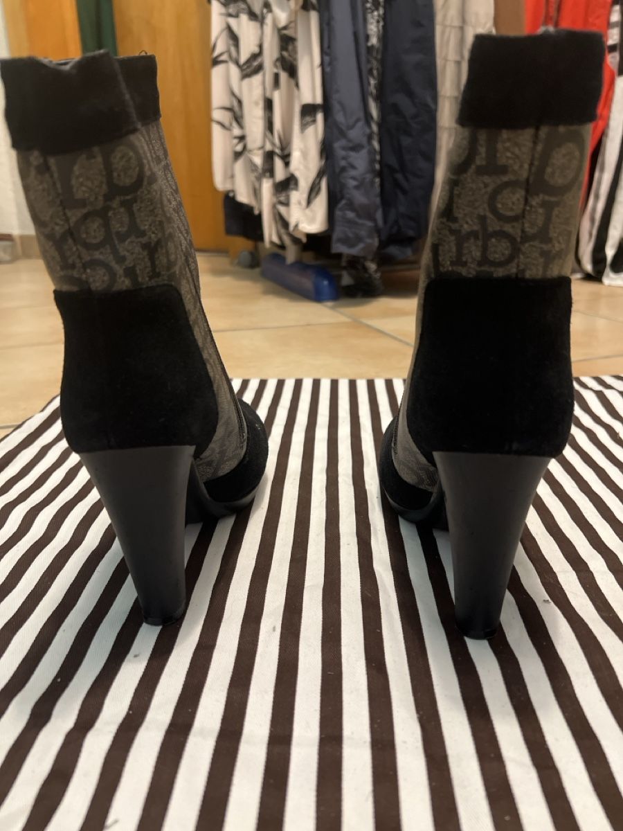 Roccobarocco Damenschuhe: Bottines à talon Roccobarocco monogramme taille 38 – Neu (gemäss Beschreibung) aus Arvillard (Salins) von mental0mystique 2