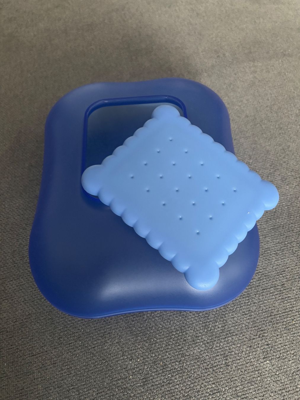 Alessi Contenitori & Simili: Wunderschöne blaue Alessi Keksdose – Nuovo (secondo la descrizione) da Urdorf venduto da leoale 4
