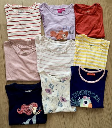Lot de 9 t-shirspour filles diverses marques tailles 128/134