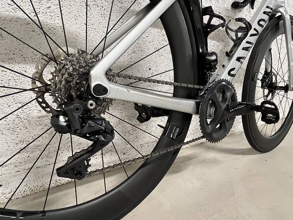 Canyon Velos: Canyon Aeroad CF SL Disc 8 Di2 (Grösse S) – Gebraucht aus Zürich von nei_9xtr 2