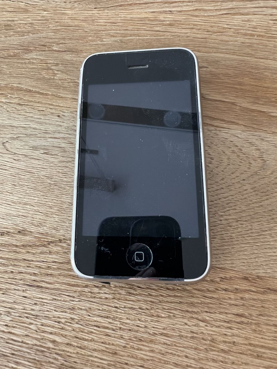 Apple Handys / Smartphones: Apple iPhone 3/32 GB – Gebraucht aus Wolfwil von Poulet60