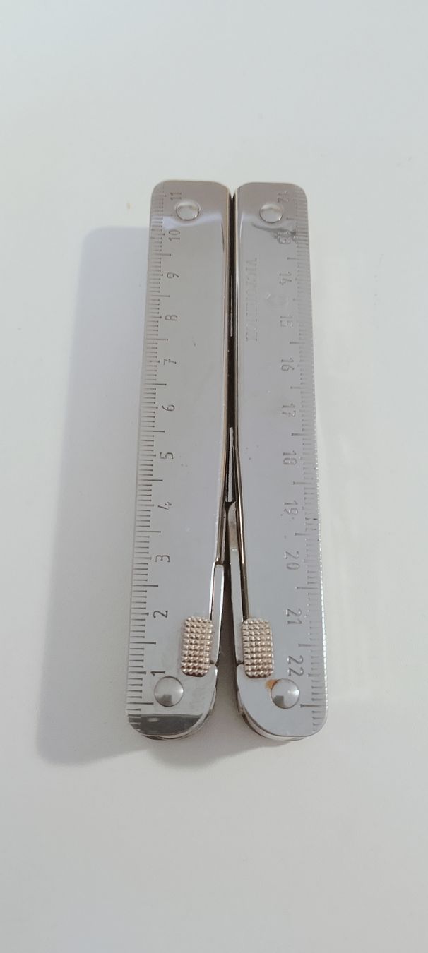 Victorinox Tutti gli attrezzi: Victorinox Multitool Sackmesser top Zustand  – Nuovo (secondo la descrizione) da Biel/Bienne venduto da Vintage-timearts 1
