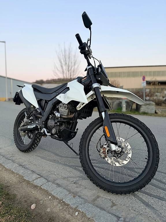 Strada: Malaguti XT125, Baujahr 2021 – Usato da Fahrwangen venduto da kry_5kbd 1