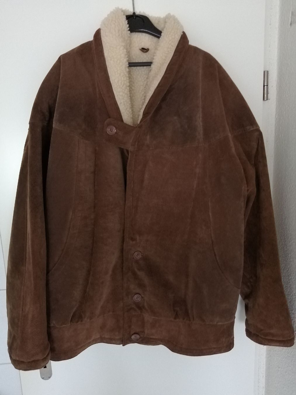 Cappotti: Robuster Wildledermantel Gr. 52 – Usato da Honau venduto da holunder3