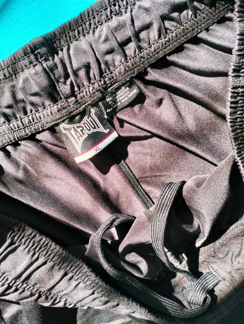 Hosen: 2Stk. Tapout Shorts – Gebraucht aus Uster von KarlZH 4