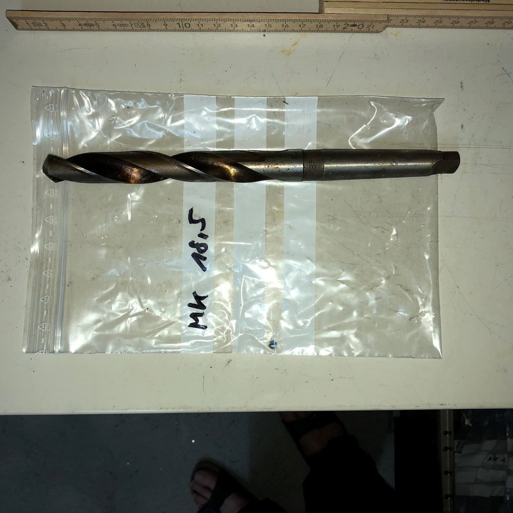 Tutti gli attrezzi: Spiralbohrer mit Morsekonus - 18.5mm – Usato da Winterthur venduto da Aristide13 2